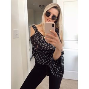 *SOLD* Abercrombie&Fitch Bell Sleeve Top